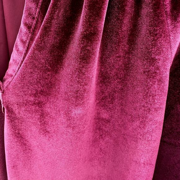 Crown & Ivy Magenta Velvet Blouse Size Small - Picture 3 of 5